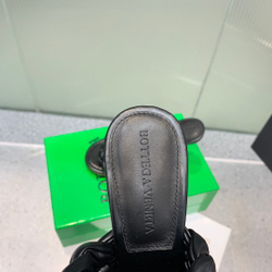Bottega Veneta Dot Wave 9 cm