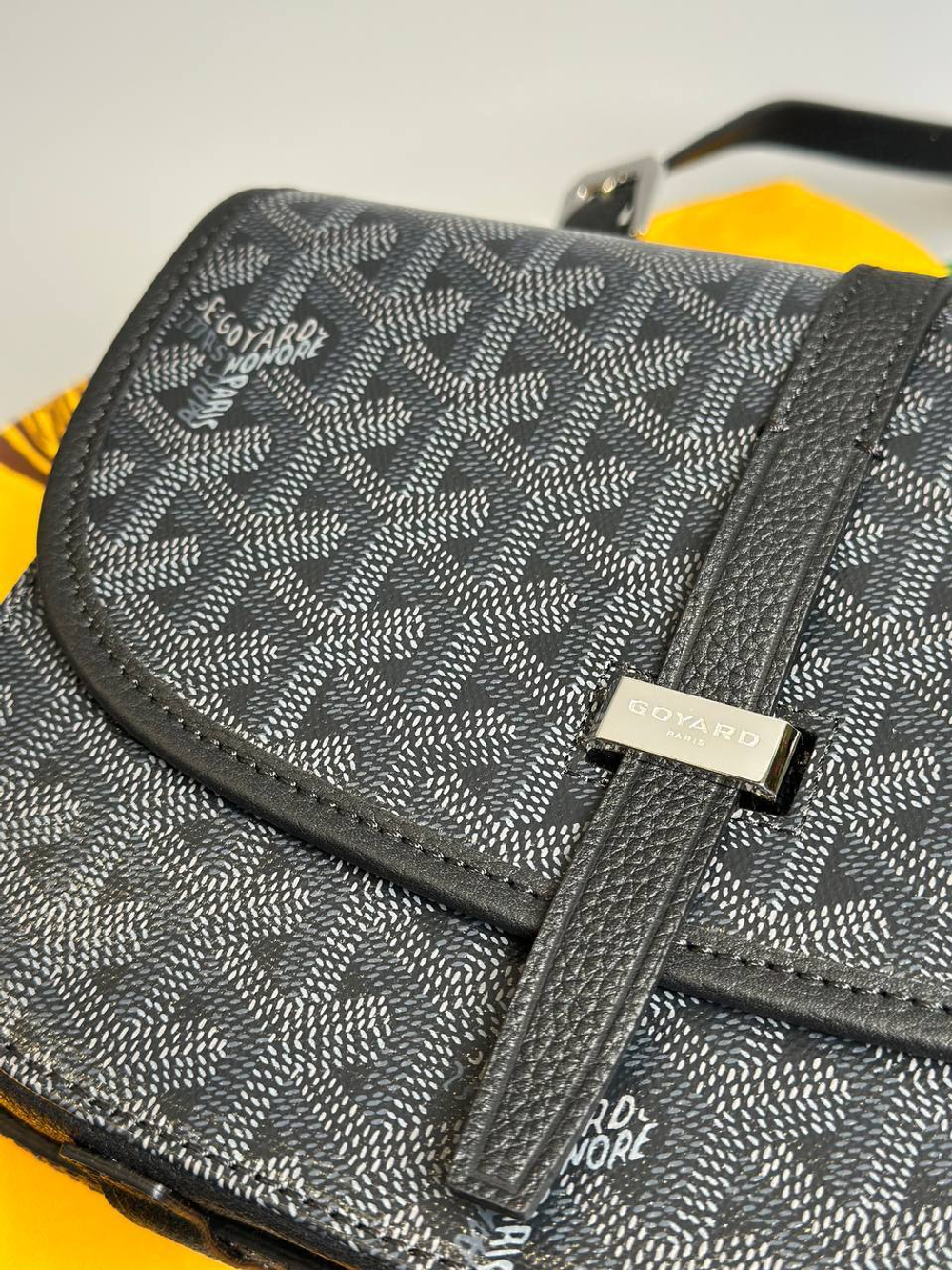 Сумка-мессенджер Goyard