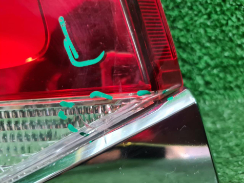 Фонарь левый внутренний Land Cruiser 200 (15-21)