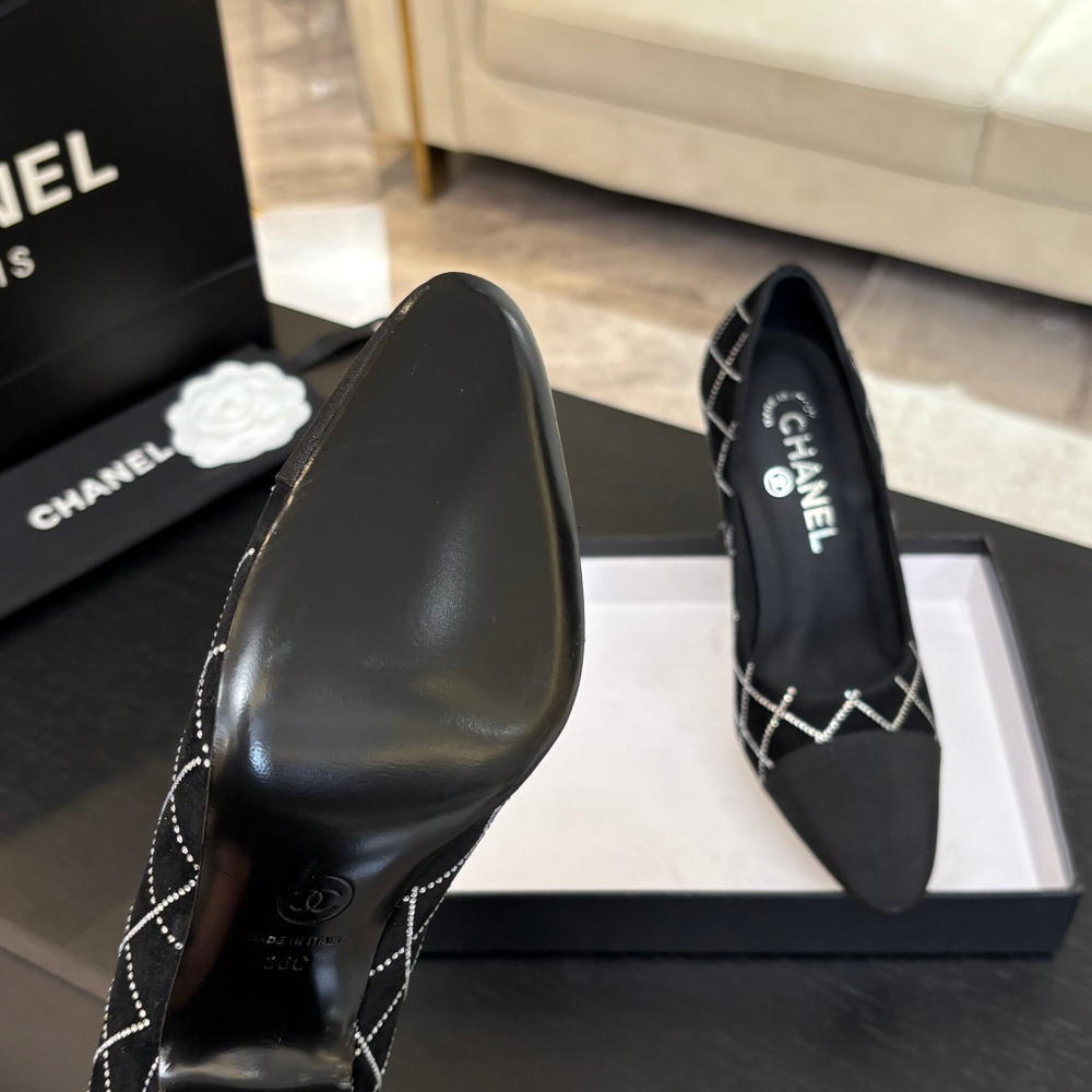 Chanel Pumps (4 colors)