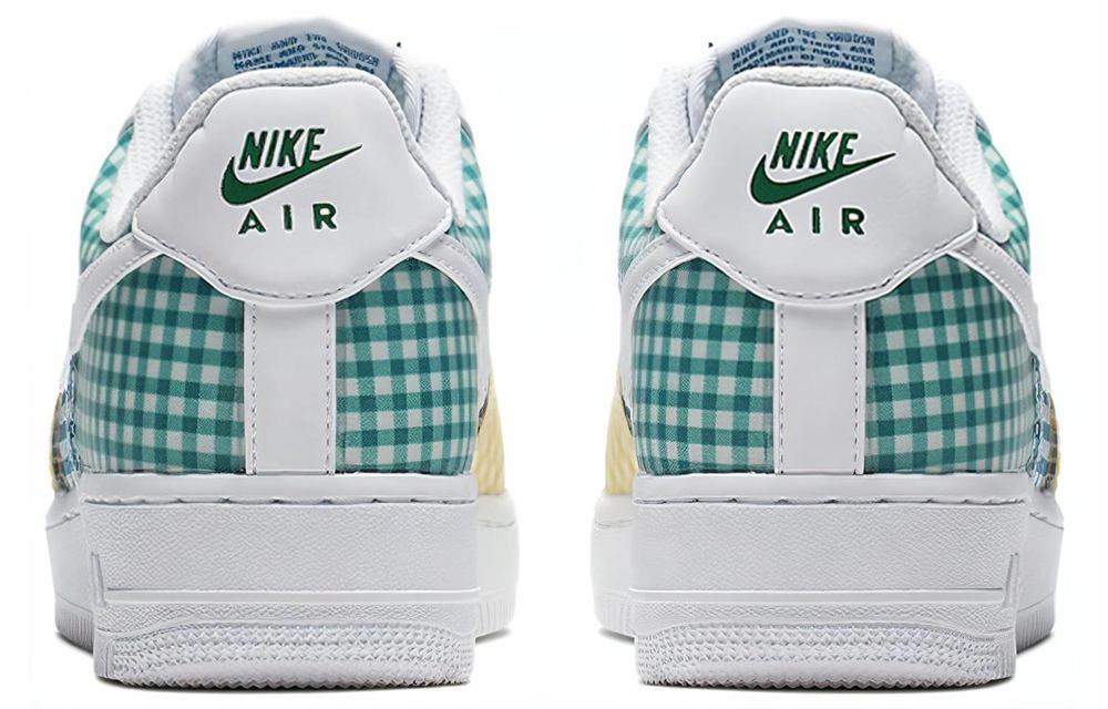 Кроссовки Nike Air Force 1 07 Qs (Женская размерная сетка)