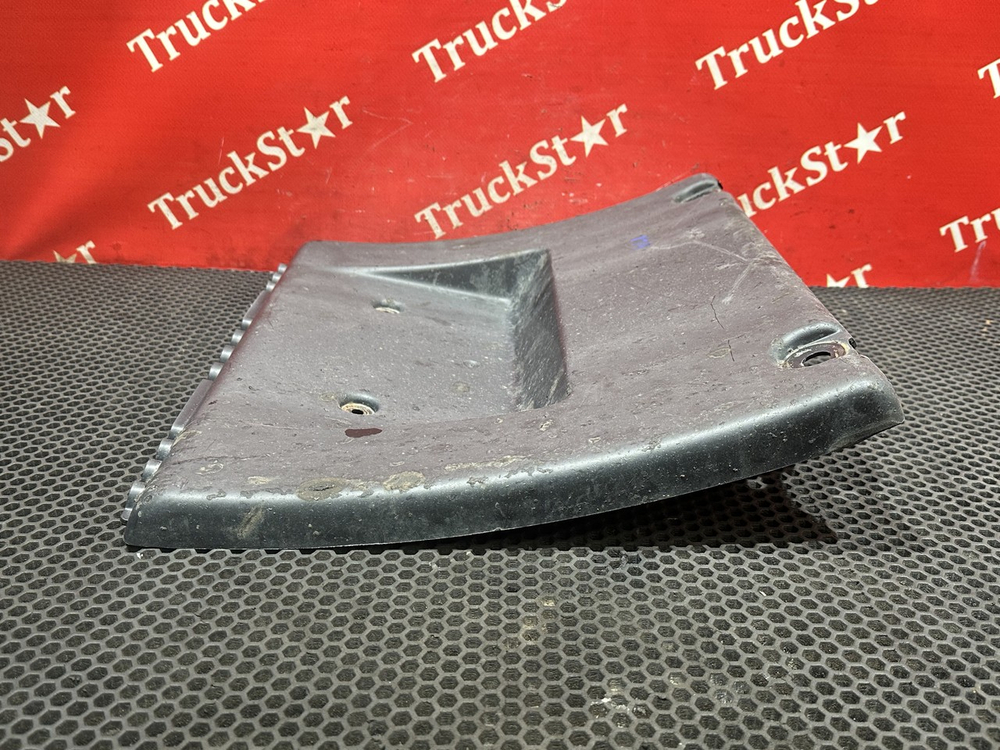 Накладка крыла заднего