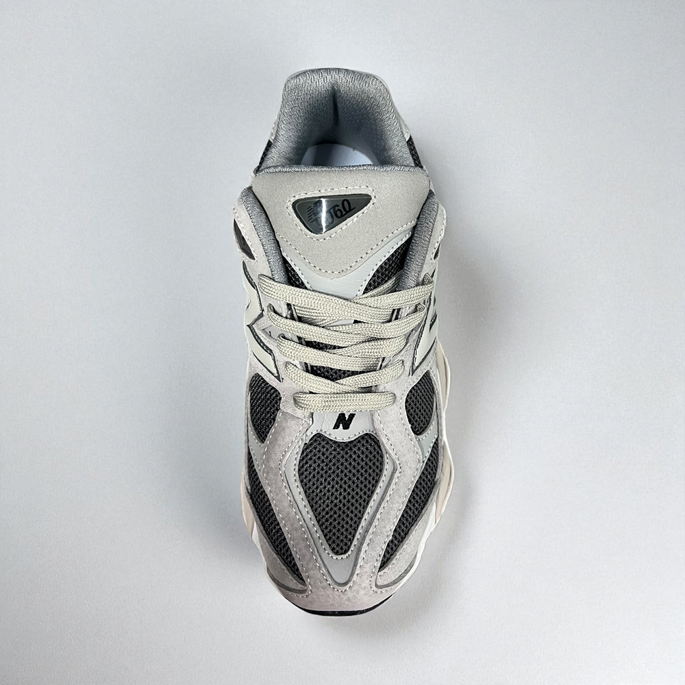 New Balance 9060 • Gray