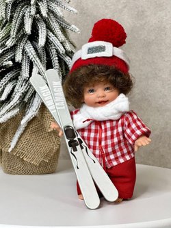 Кукла LAMAGIK виниловая 18см Gestitos Esquiador  (502A)