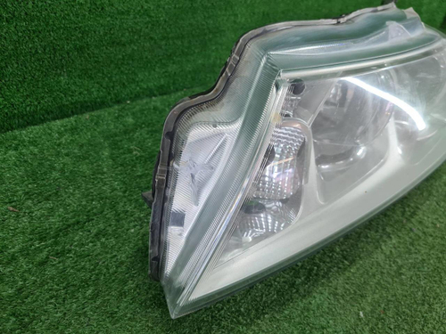 Битая Фара левая Suzuki Vitara 2 (2014-2019) галоген