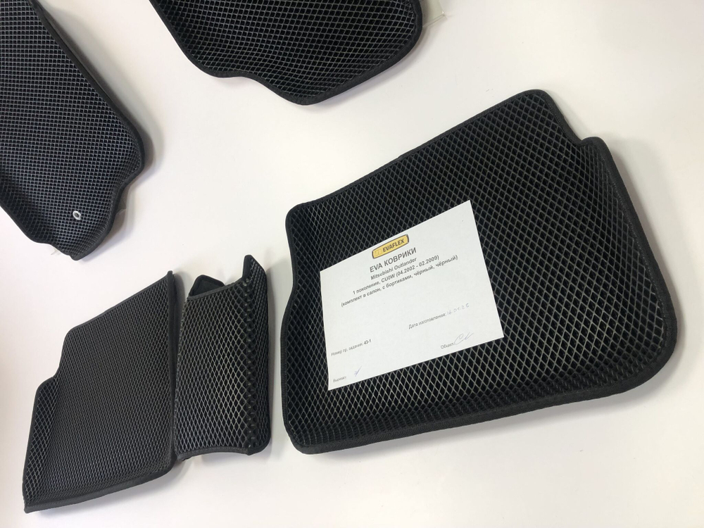 Коврики EVA для Mitsubishi Outlander 1 поколение, CU0W (04.2002 - 02.2009) - Комплект в салон - 3D С бортиками - Черный - Черный кант