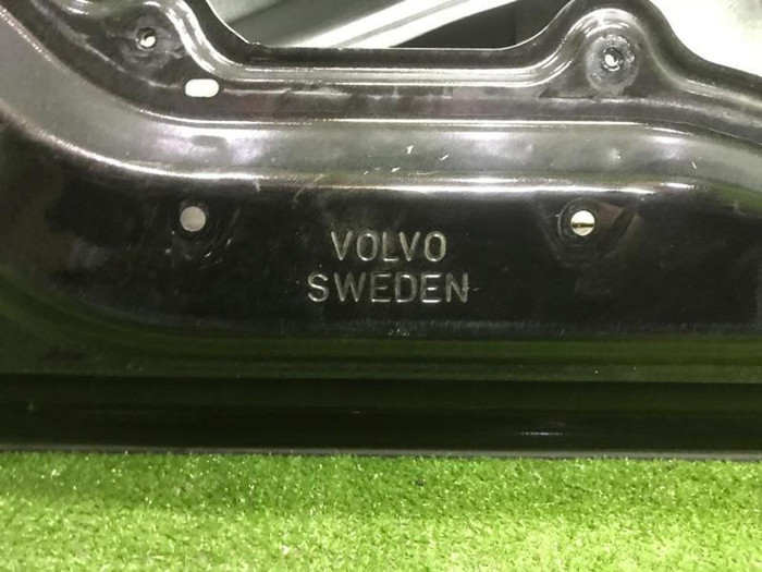 Дверь передняя левая Volvo XC70 2 (2007-2016)