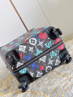 Louis Vuitton Horizon 55
