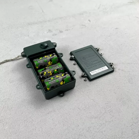 Светодиодная гирлянда 5 м., 3 батарейки типа D 4.5V, 50 LED ламп цвета аква, таймер, прозрачный провод, LTC (EST50-4W10-8A)