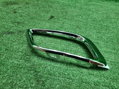 Накладка ПТФ левая Renault Sandero 2 Stepway 18-22