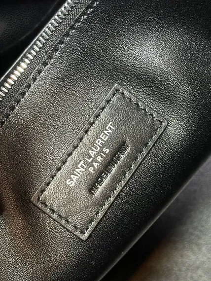 Сумка Saint Laurent LE 5 A 7 эластичная, из зернистой кожи, черная