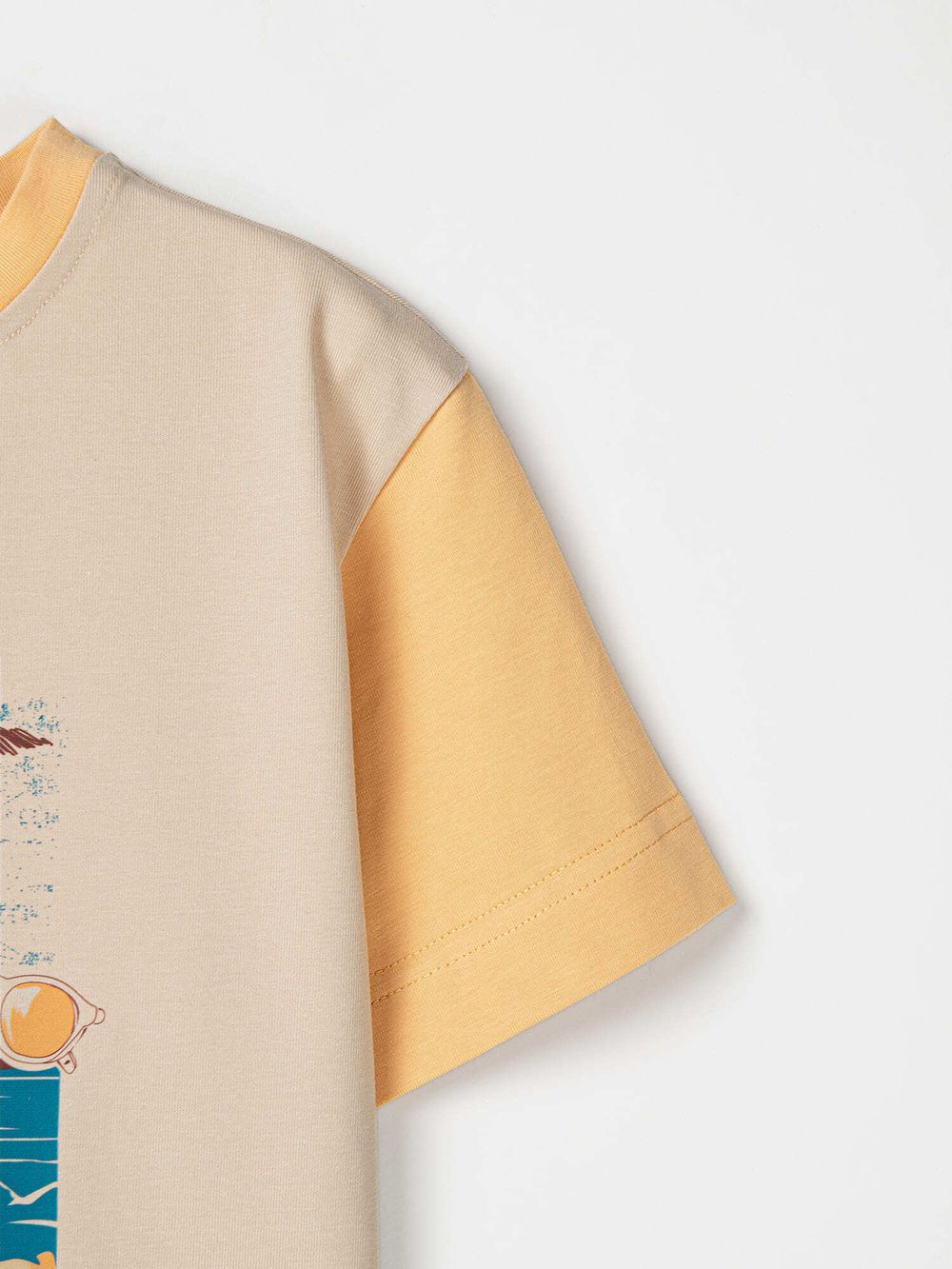 Футболка оверсайз "Крем-брюле/Абрикос" с принтом