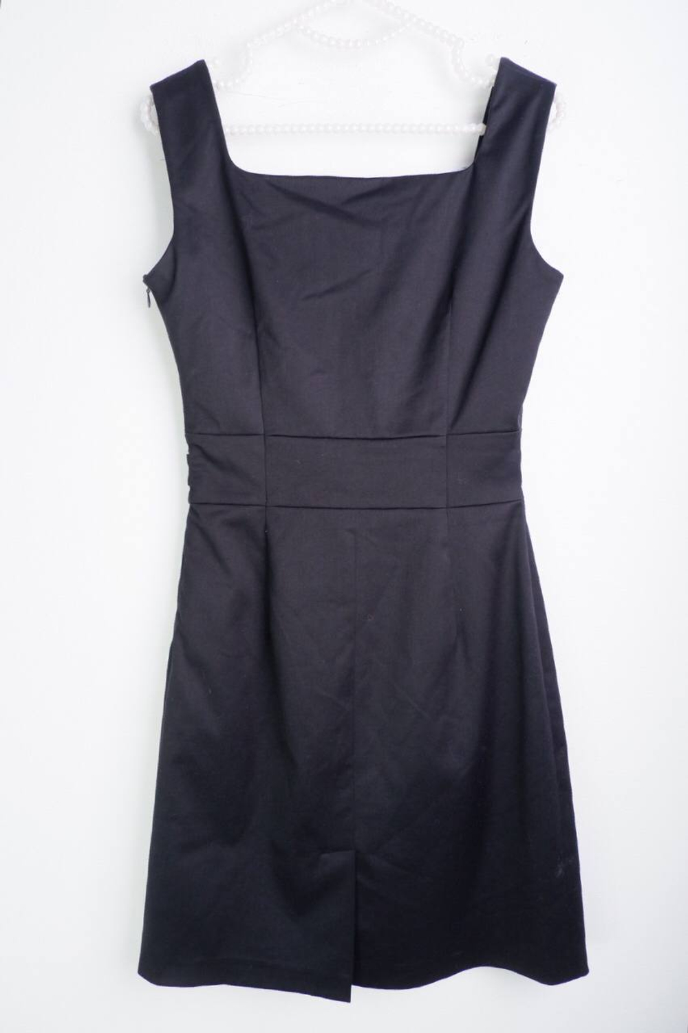 Платье Perzoni лаконичное, маркировка 36, визуально 42 размер