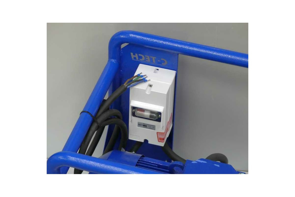 Мойка высокого давления проф. C-TECH TR (200 бар, до 900 л/ч, 5.5 кВт) + комплект Практик TR2015ES2E4BP2FM-10-SF60