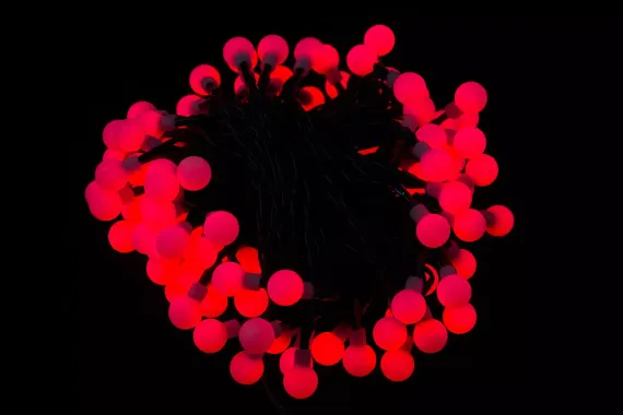 Светодиодная нить шарики с пультом 11,5 м., 220V, 96 разноцветных LED ламп, диаметр шарика 1.6 см, белый провод, Winner Light (m.01.5W.96-1.6ball)