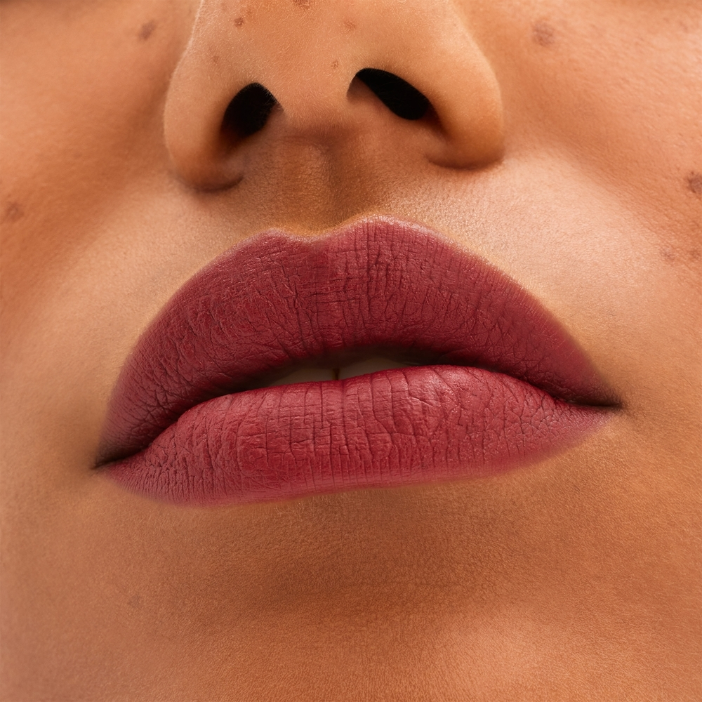 MAC Cosmetics Locked Kiss 24h Lipstick - Стойкая помада с матовым эффектом, 1,8 g
