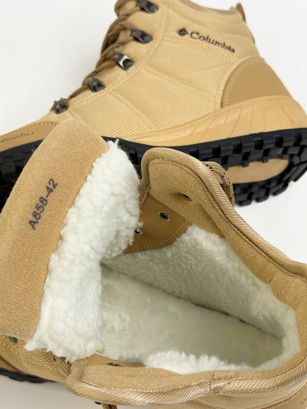 Кроссовки Columbia на меху #B37 (беж.)