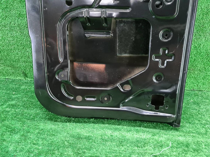 Дверь багажника правая Lada Largus (2012-н.в.)