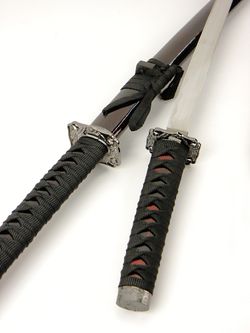 Armas Del Mundo Набор самурайских мечей, 2 шт. Ножны бордово-черный мрамор, цуба серебро