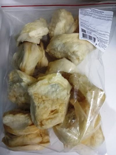 Лакомство для собак Titbit Ухо говяжье внутреннее в мягкой упаковке 16шт, (цена за 1 ухо 30г)