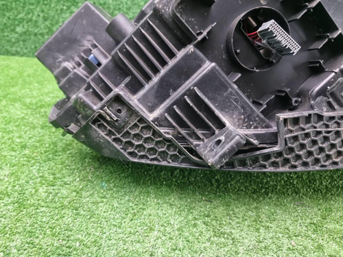 Фара левая Geely Tugella (2019-2024) LED