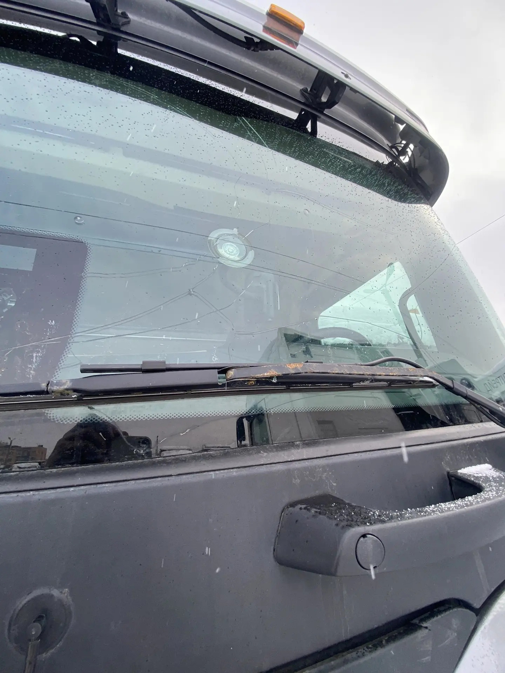Shacman (Shaanxi) SX* 4x2 Седельный тягач SX4188YY381 (Дизельный, 12,5 л, 473 л.с., МТ)