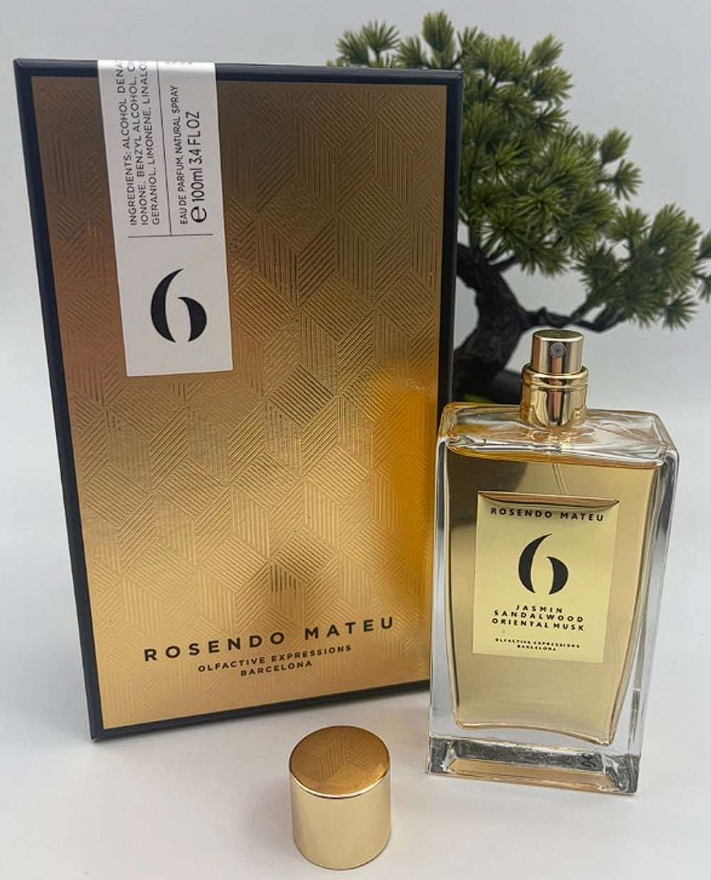 Rosendo Mateu Nº 6 Jasmin, Sandalwood, Oriental Musk Rosendo Mateu Olfactive Expressions 100 ml (duty free парфюмерия)