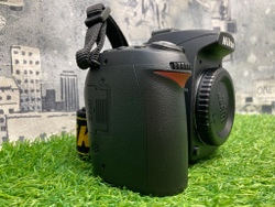 Nikon D90 2.200 кадров