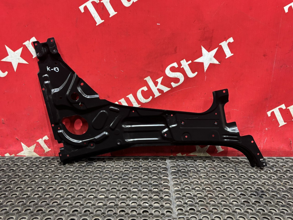 Кронштейн стеклоподъёмника левый 2023г