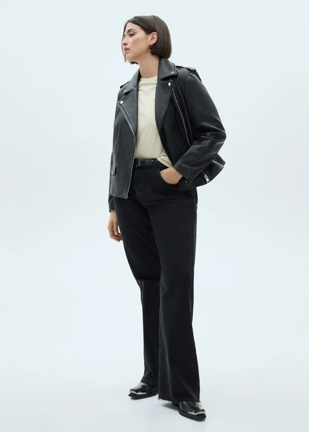 Кожаная байкерская куртка