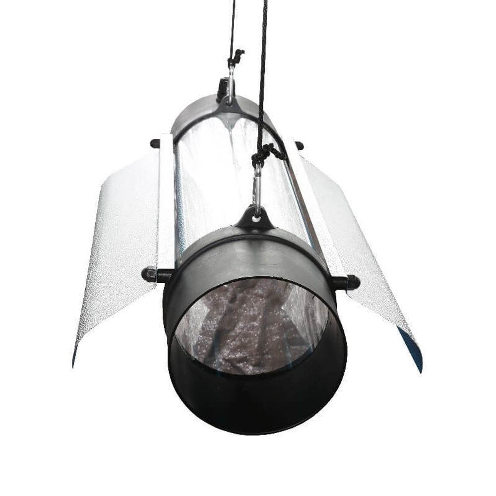 Светильник PROTUBE 150 L с фланцами 150 мм в сборке с отражателем