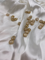 Пуговицы бежевые луна золото на скрытой ножке