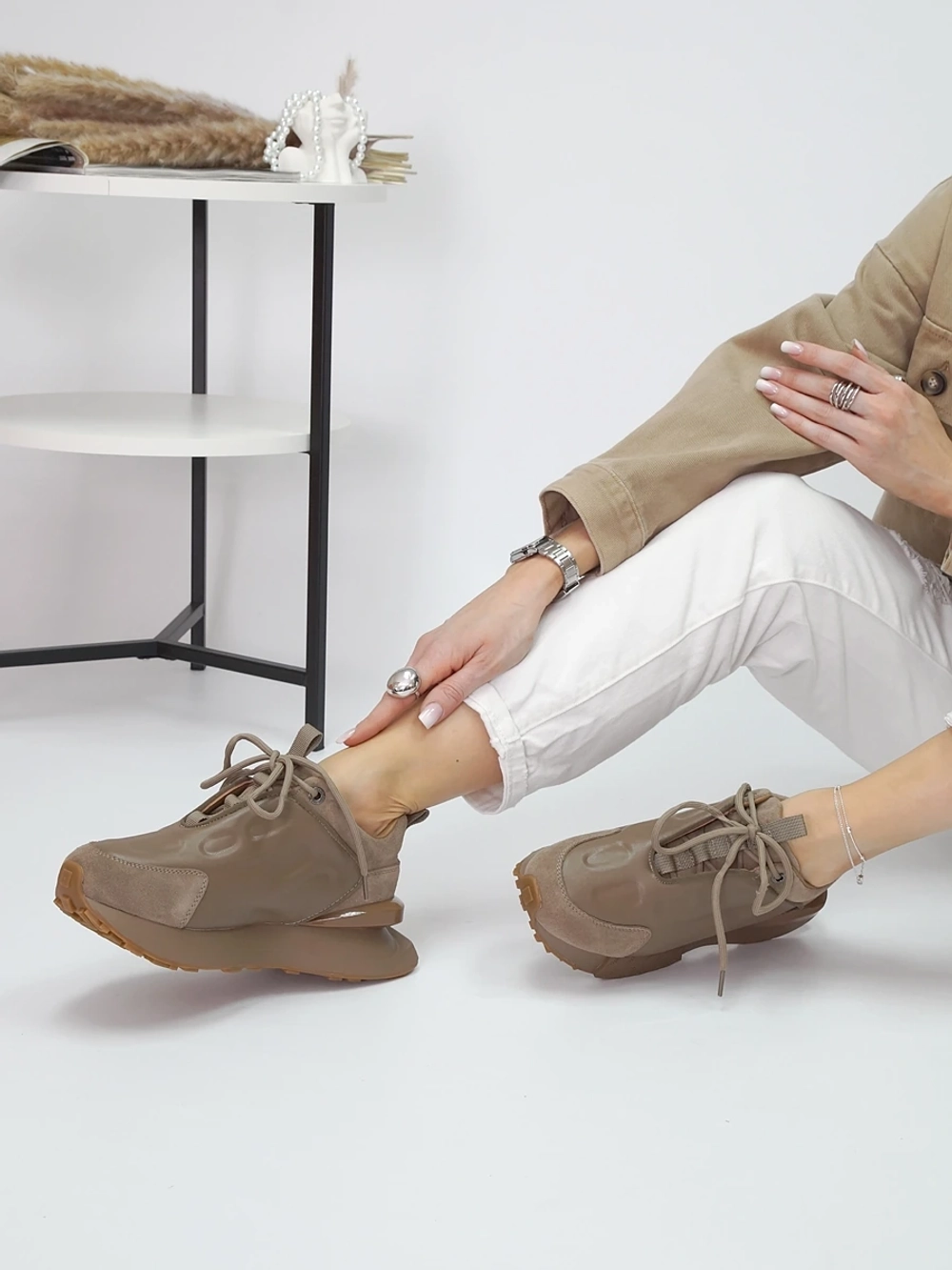 Кроссовки женские демисезонные натуральные