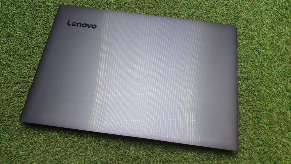 Ноутбук Lenovo i5-7/4Gb/FHD/V330-15IKB 81ax00mark/Windows 10