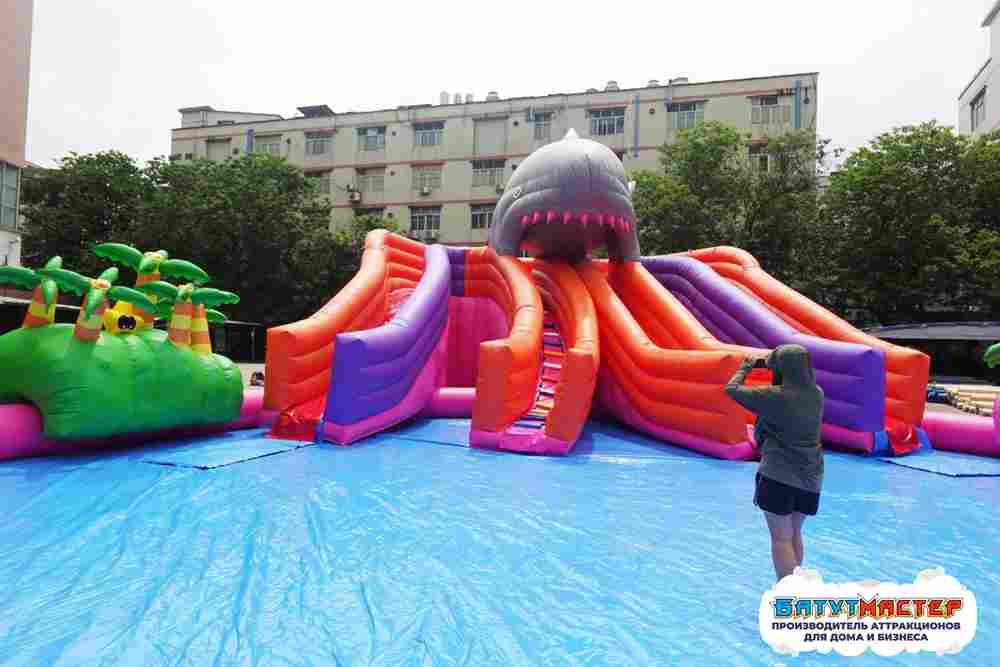 Надувной аквапарк с бассейном для детей «Затерянный мир»,  40х22х6,8 м