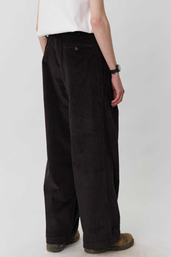 Брюки мужские со складками из черного вельвета