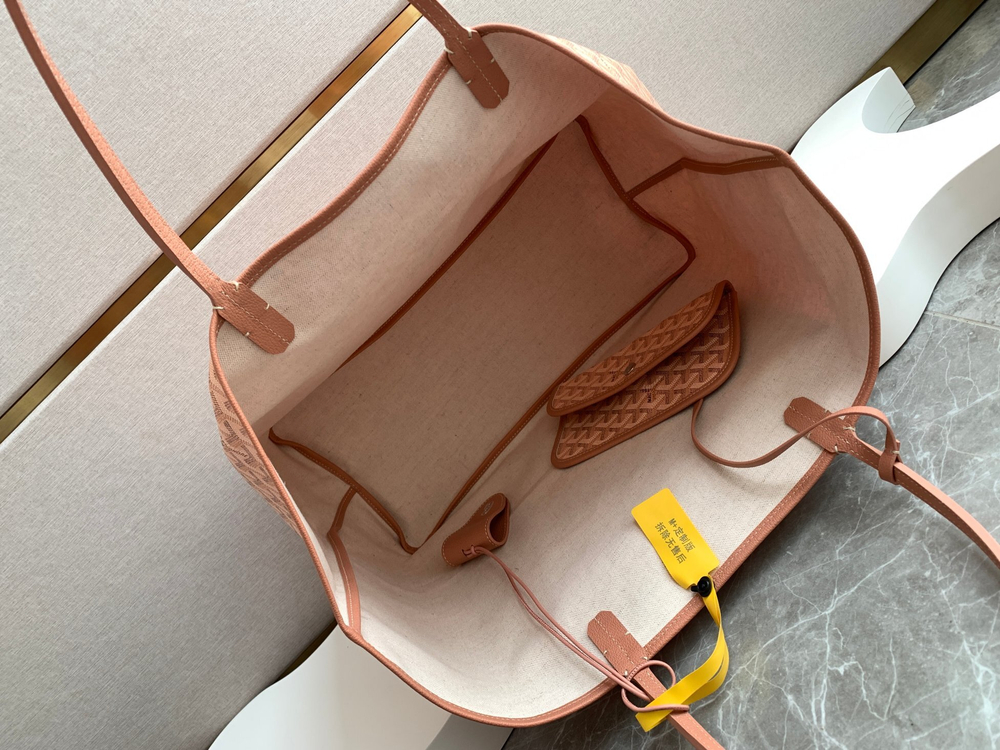 Goyard Saint Louis GM Bag