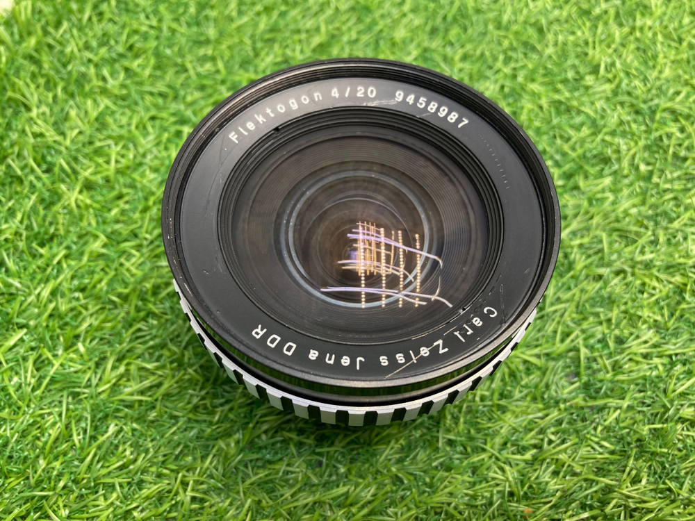 Carl Zeiss Flektogon 4/20mm