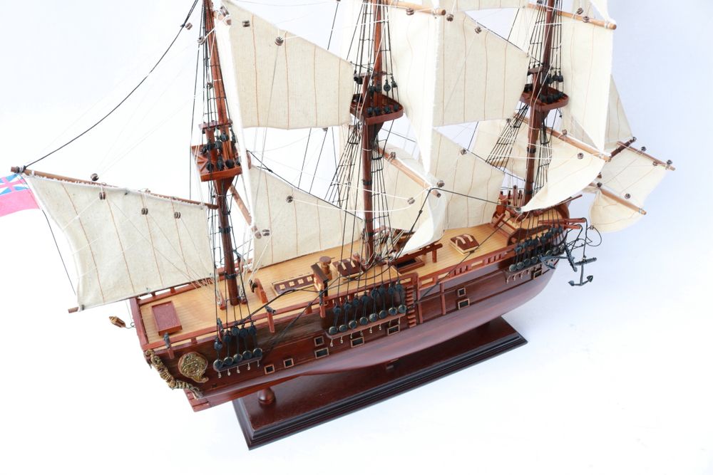 Van Der Heijden Модель парусника "HM Bark Endeavour", Англия