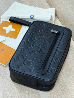 Борсетка Louis Vuitton