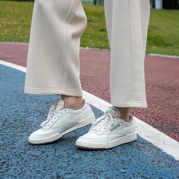 reebok CLUB C 85 VINTAGE Кроссовки для скейтбординга Низкие Топ Экрю Унисекс