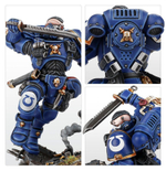 Space Marines Primaris Lieutenant in Reiver Armour