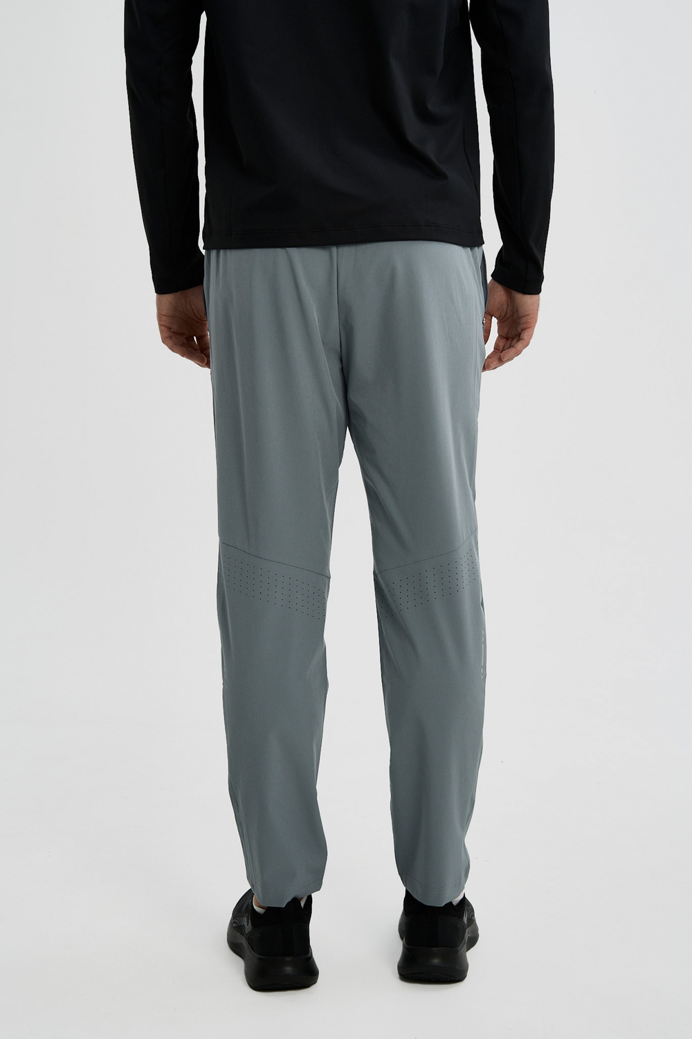 Брюки текстильные ANTA RUNNING Woven Track Pants