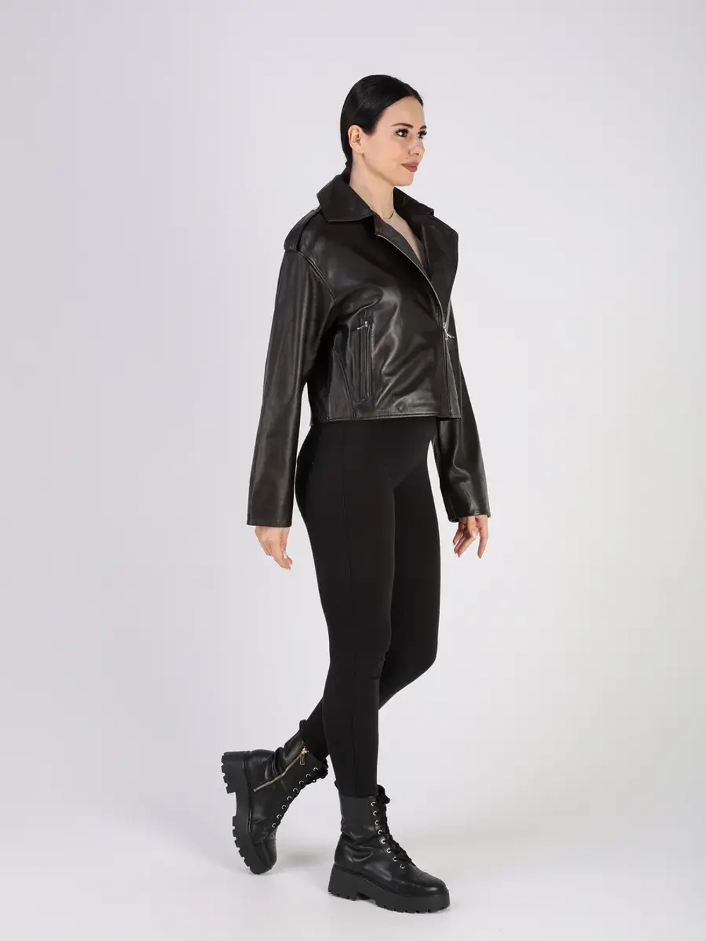 Кожаная куртка демисезонная косуха оверсайз