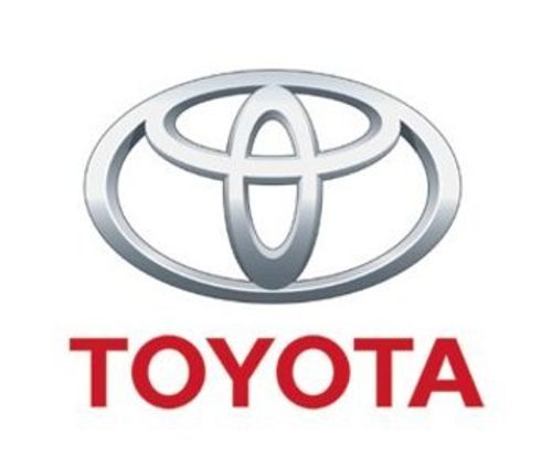 Чехлы на Toyota Pirus