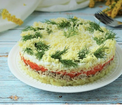 Салат с красной рыбой 600 гр