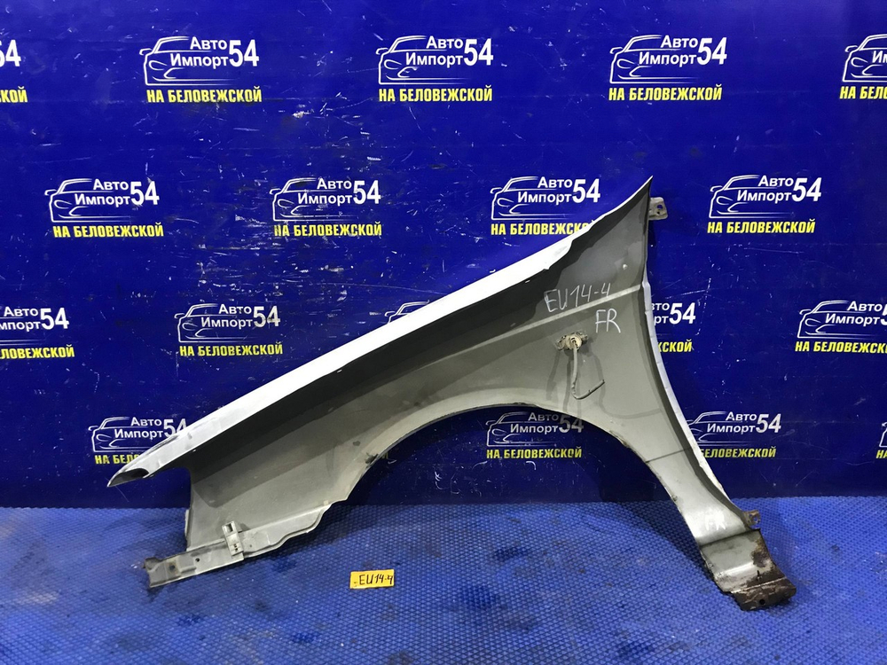 Крыло переднее правое NISSAN BLUEBIRD 1997