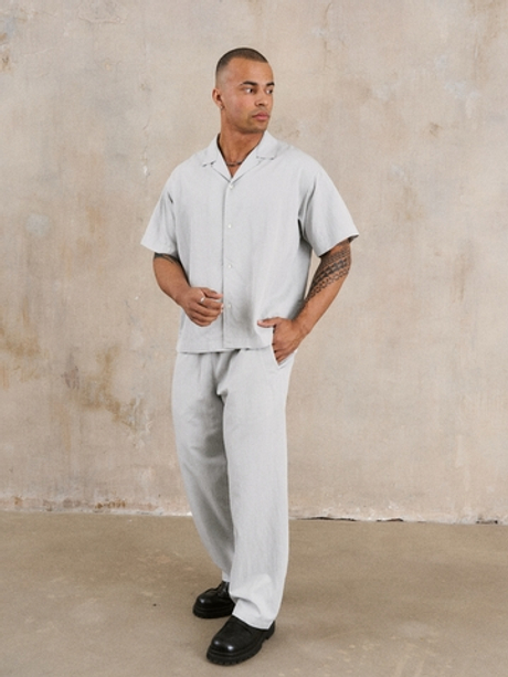 Серый хлопковый костюм Heathen с шортами и брюками