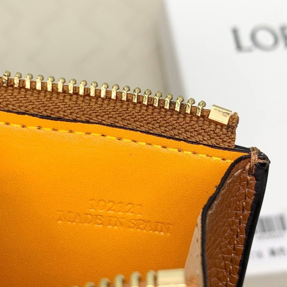 Картхолдер Loewe