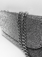 Сумочка-кошелек с мелкими стразами и металлической цепочкой